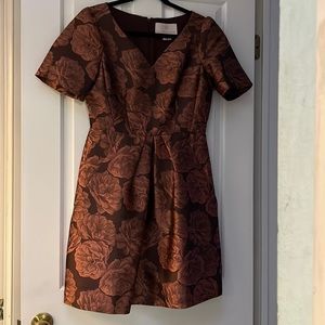 Gorgeous gold/brown floral Gal Meets Glam dress 6. Perfect for special occasion!